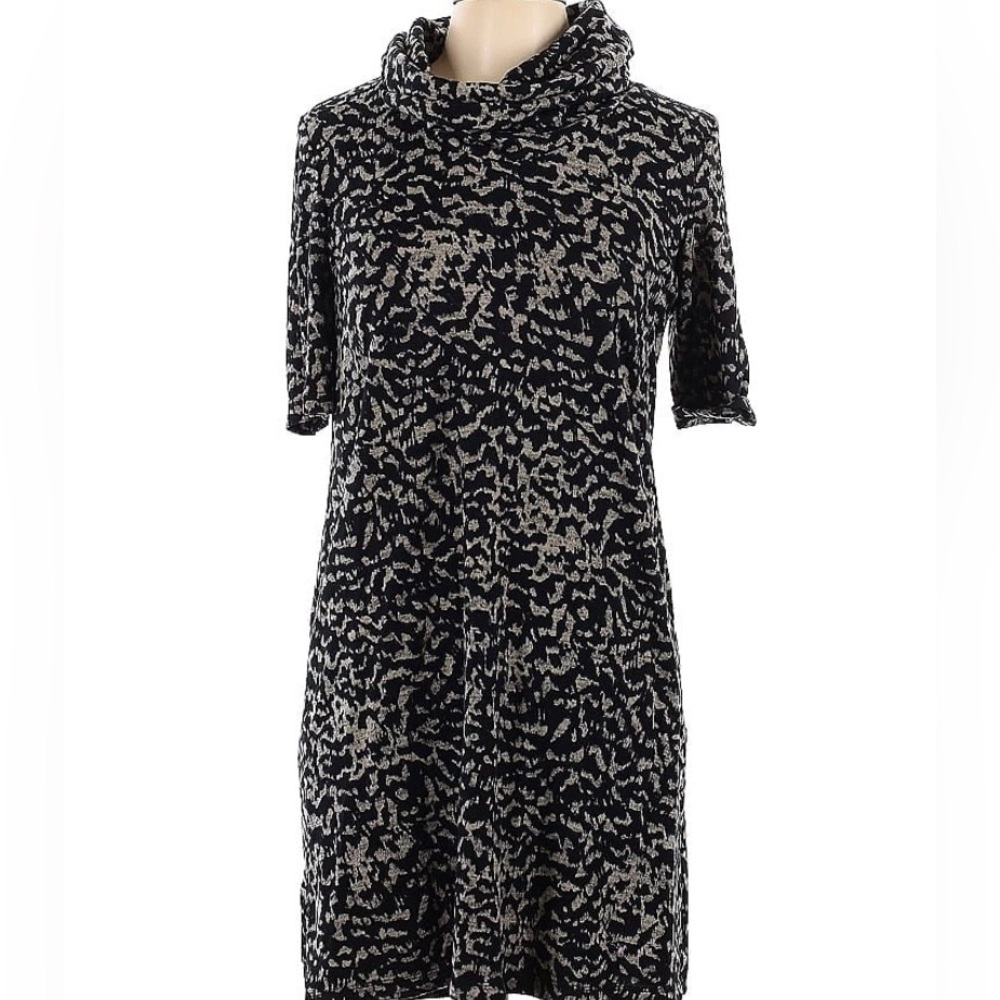 Ronni Nicole animal print dress. Size 16.  Above Knee /cowl neck/casual dress.